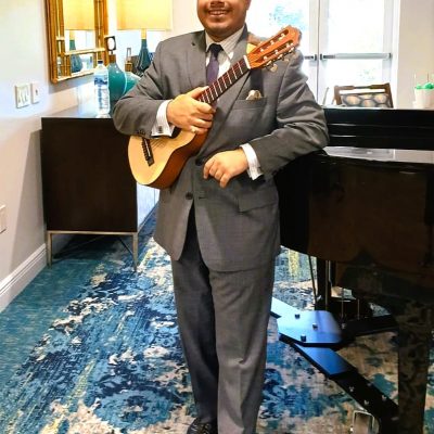 New requinto guitar gift from Kuila